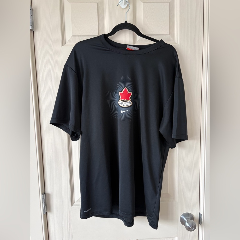 Large Nike Canada Tee Shirt